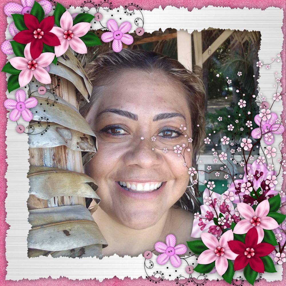 Meet your Posher, Adela